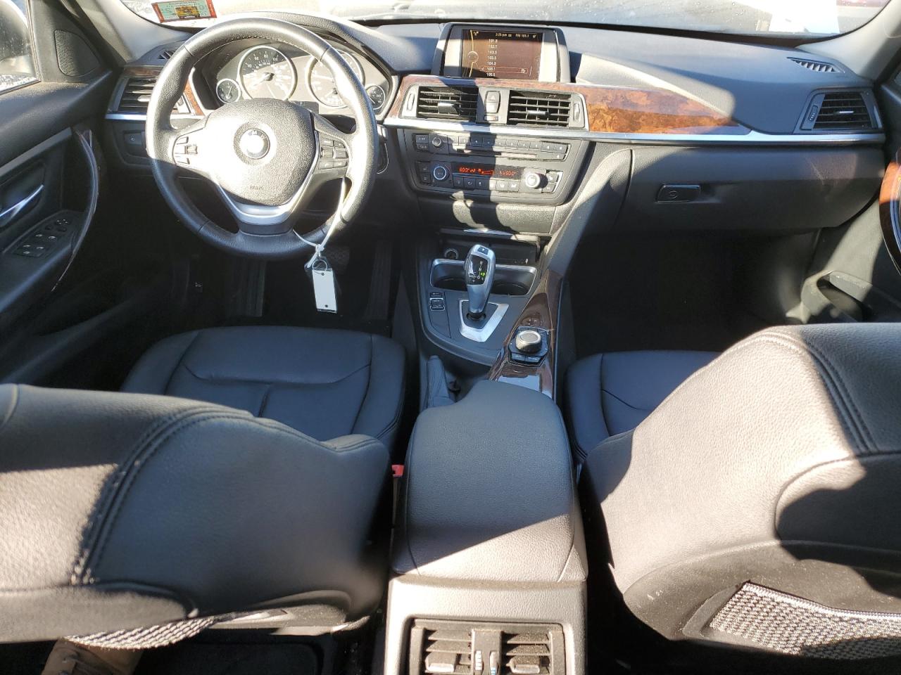 2014 BMW 3er VIN WBA3B5G57ENS08860 Copart auction photo, front end damage thumbnail 8