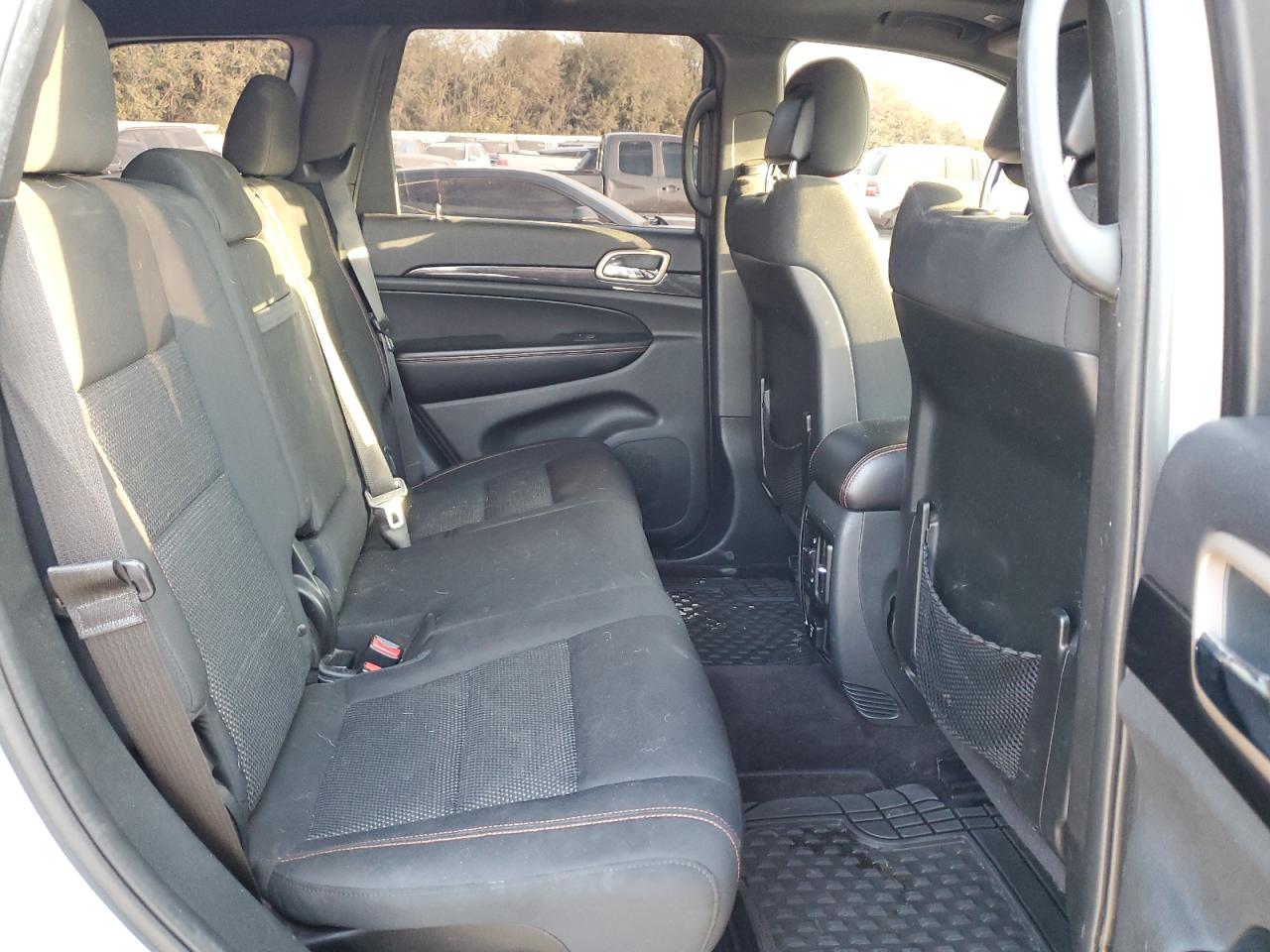 2017 Jeep Grand Cherokee VIN 1C4RJEAG5HC617014 Copart auction photo, hail / minor dent/scratches damage thumbnail 11
