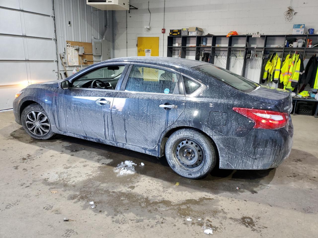 2017 Nissan Altima VIN 1N4AL3AP9HN364950 Copart auction photo, front end / side damage thumbnail 2