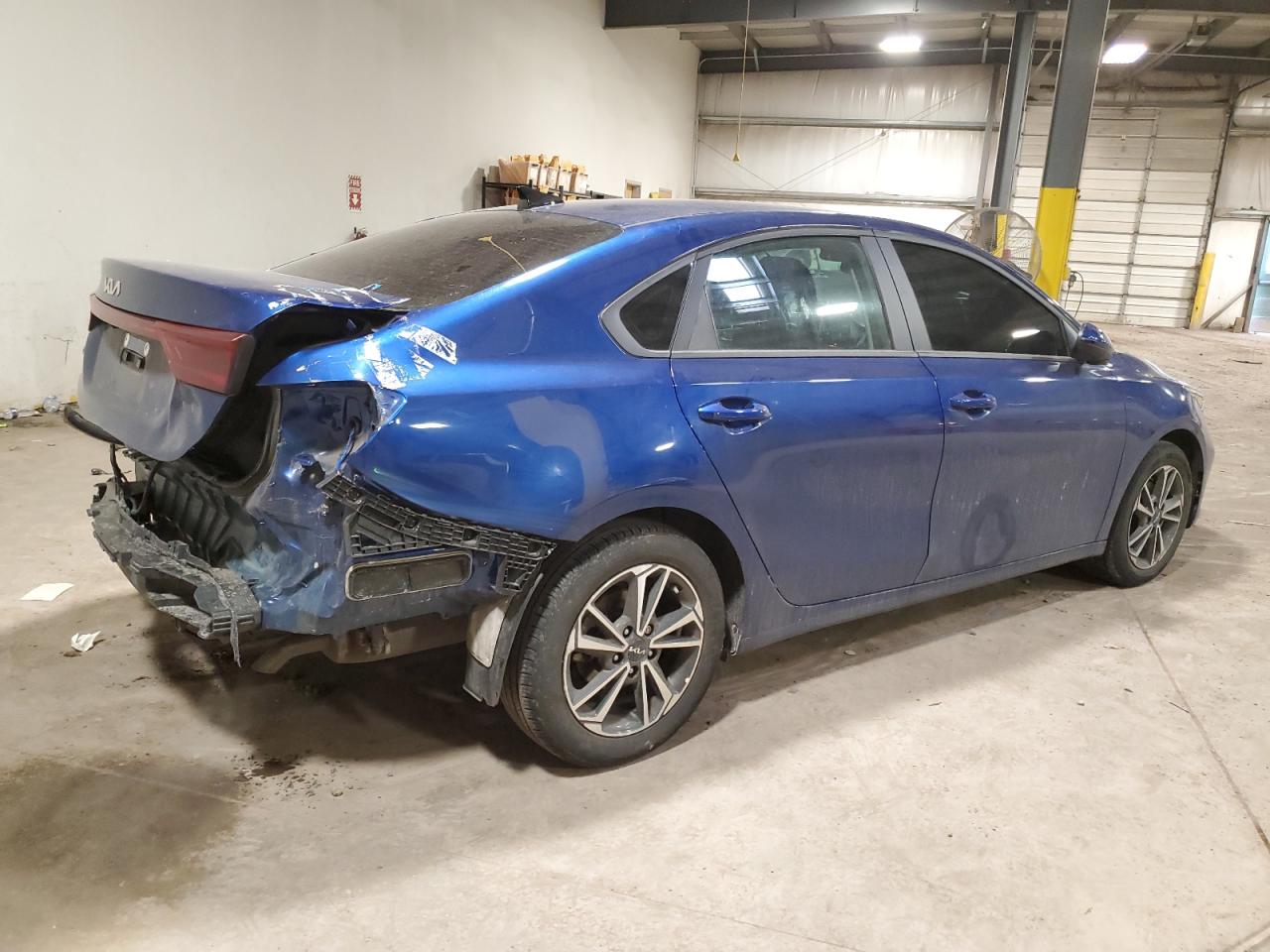 2023 KIA Forte VIN 3KPF24AD8PE549864 Copart auction photo, rear end / side damage thumbnail 3