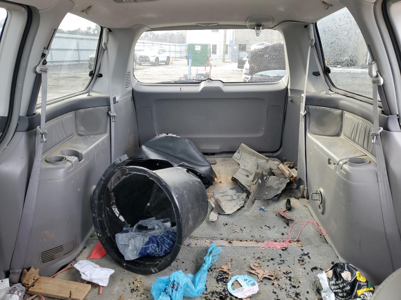2004 Honda Odyssey VIN 5FNRL18024B047689 Copart auction photo, all over damage thumbnail 10