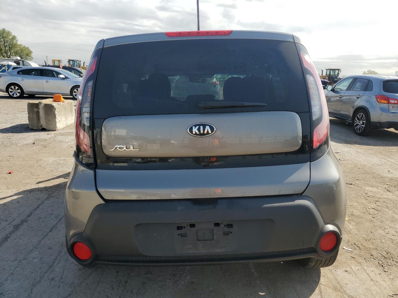 2016 KIA Soul VIN KNDJN2A27G7288506 Copart auction photo, side / front end damage thumbnail 6