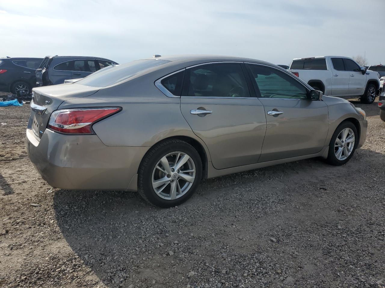 2014 Nissan Altima VIN 1N4AL3AP7EN207333 Copart auction photo, front end damage thumbnail 3