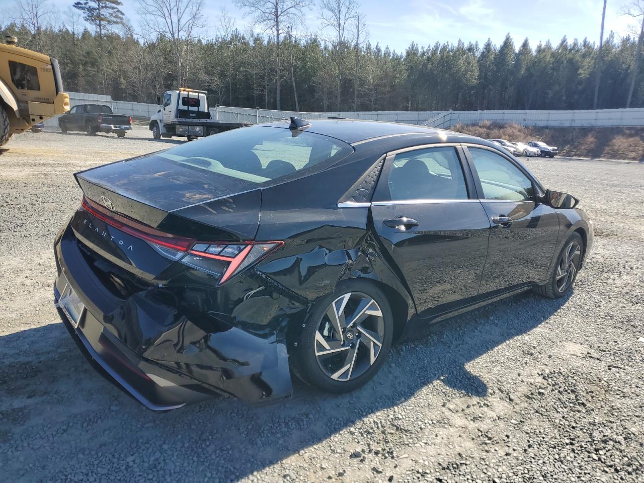 2024 Hyundai Elantra VIN KMHLS4DG7RU732939 Copart auction photo, all over damage thumbnail 3