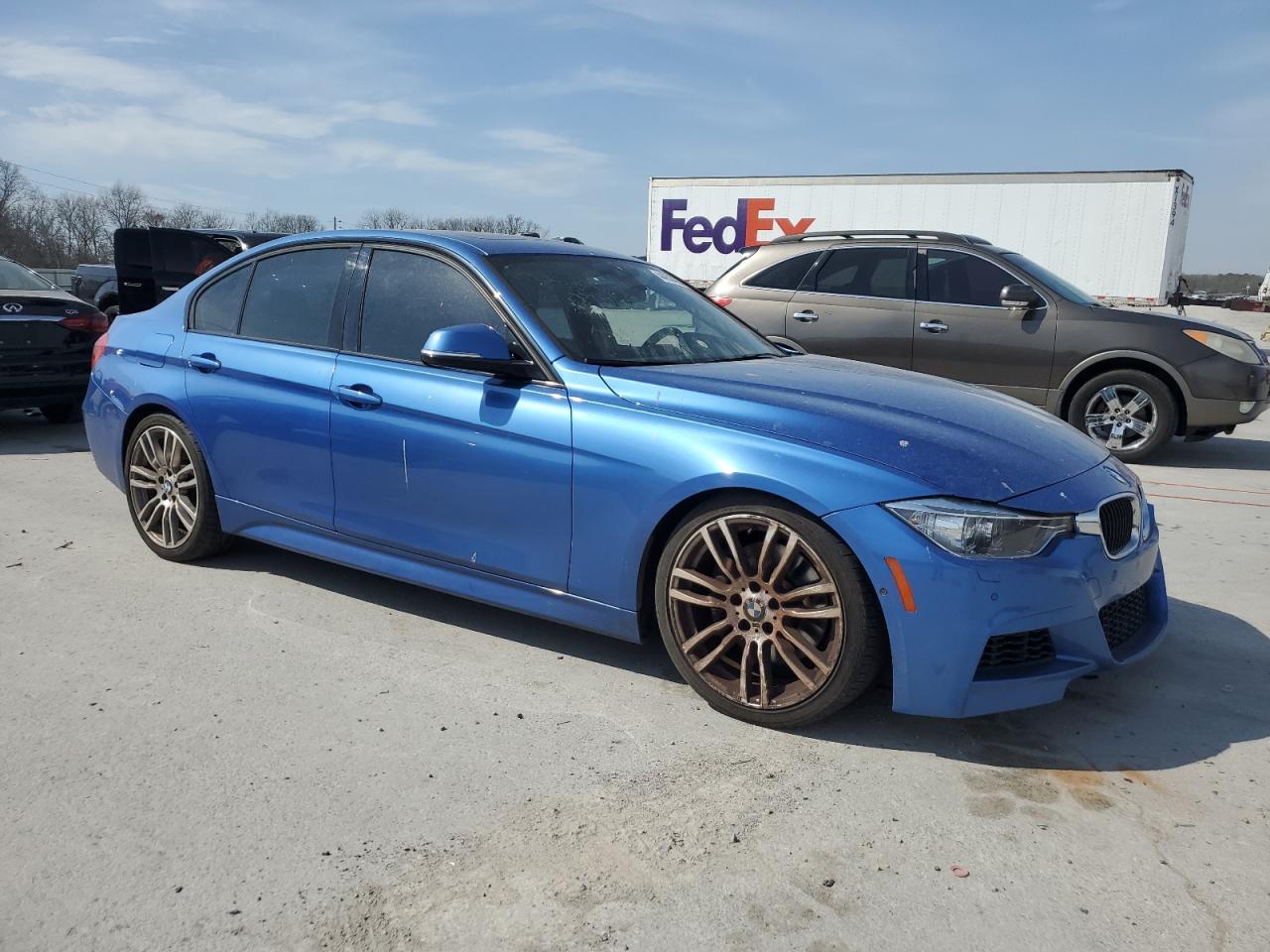 2013 BMW 1er VIN WBA3F9C56DF484375 Copart auction photo, front end damage thumbnail 4