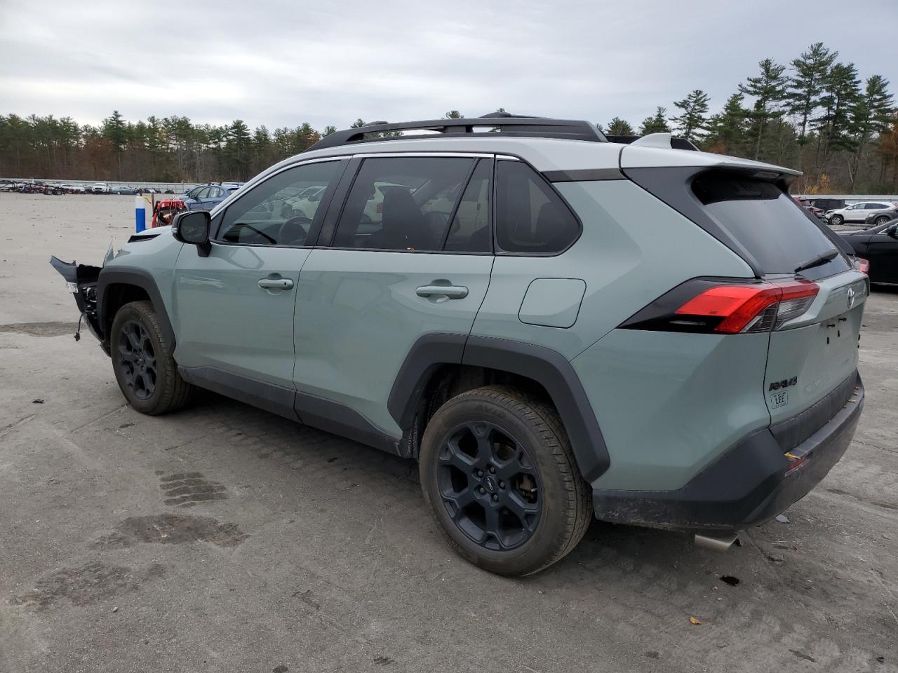 2020 Toyota RAV 4 VIN 2T3J1RFVXLC064640 Copart auction photo, front end damage thumbnail 2