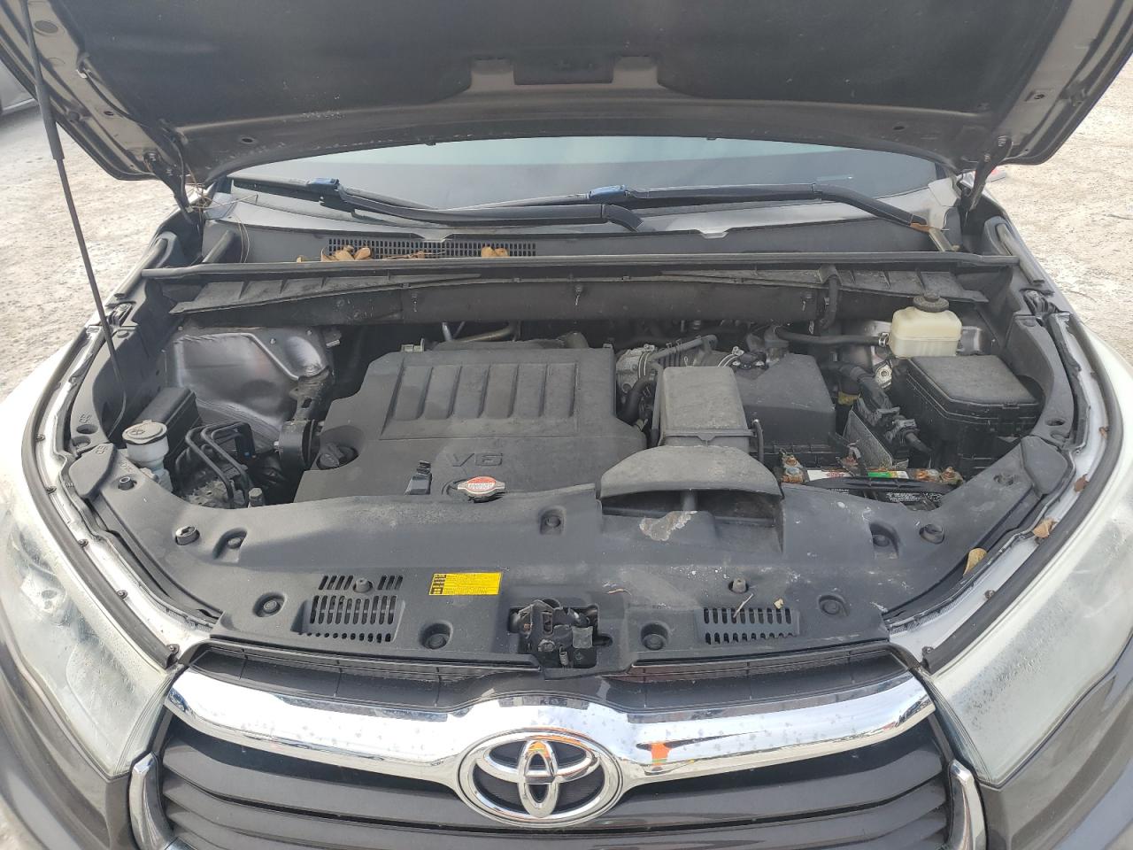 2016 Toyota Highlander VIN 5TDJKRFH9GS303687 Copart auction photo, water/flood damage thumbnail 12