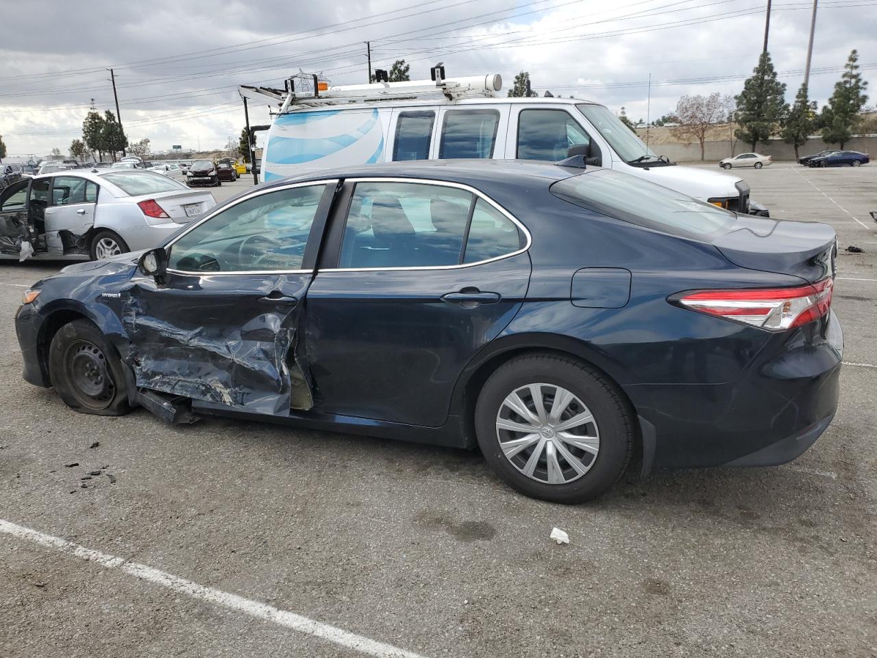 2020 Toyota Camry VIN 4T1C31AK8LU531708 Copart auction photo, side damage thumbnail 2
