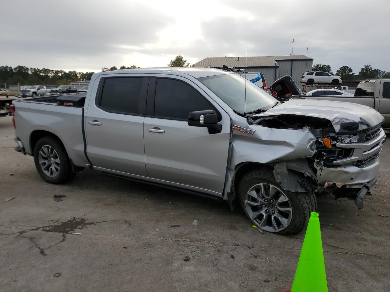 2022 Chevrolet Silverado VIN 1GCUYEED8NZ190619 Copart auction photo, undercarriage / front end damage thumbnail 4