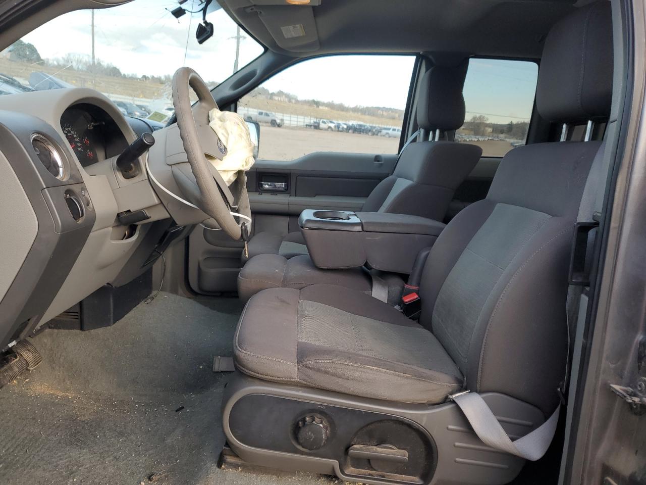 2004 Ford F-150 VIN 1FTPX14564NB37992 Copart auction photo, front end damage thumbnail 7