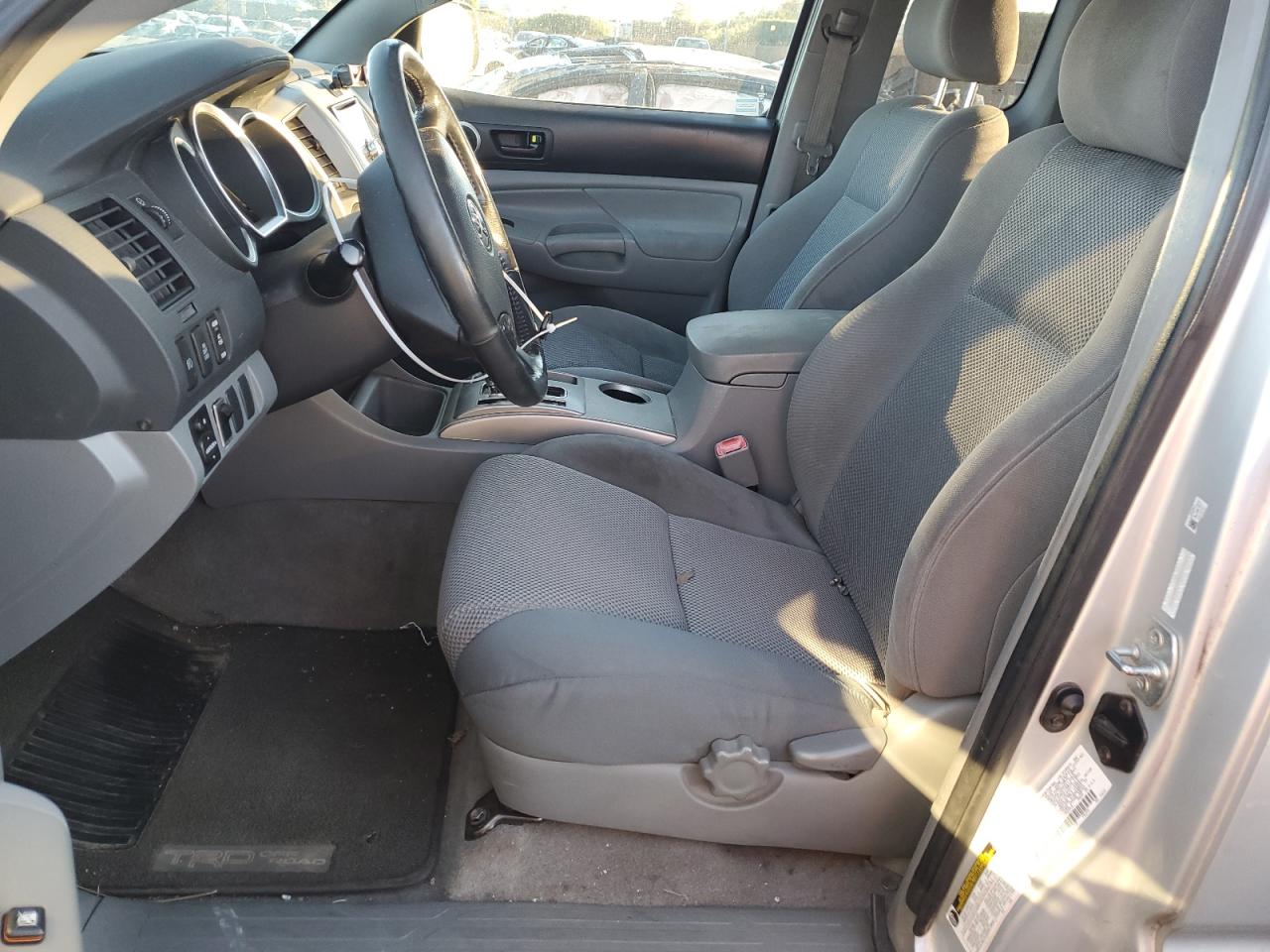 2005 Toyota Tacoma VIN 5TEUU42N05Z099111 Copart auction photo, side / undercarriage damage thumbnail 7