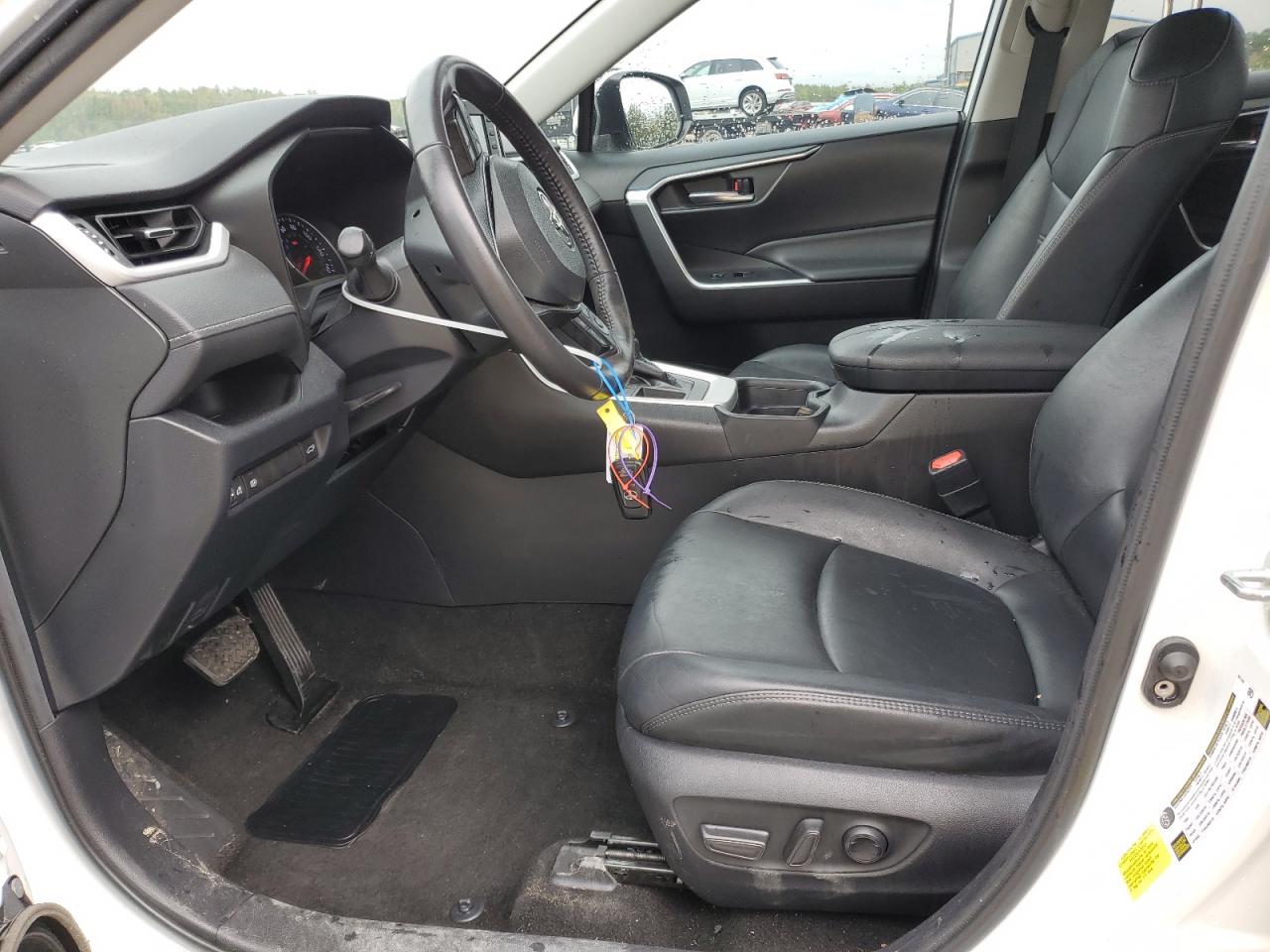 2020 Toyota RAV 4 VIN 2T3C1RFV5LW073625 Copart auction photo, front end damage thumbnail 7