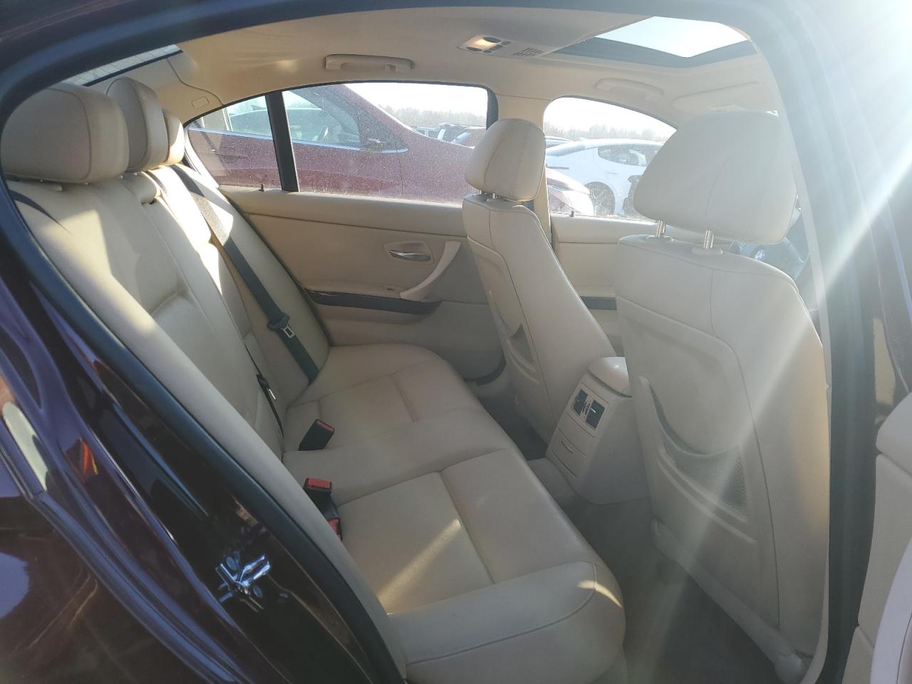 2008 BMW 3er VIN WBAVA33508K055203 Copart auction photo, rear end damage thumbnail 10