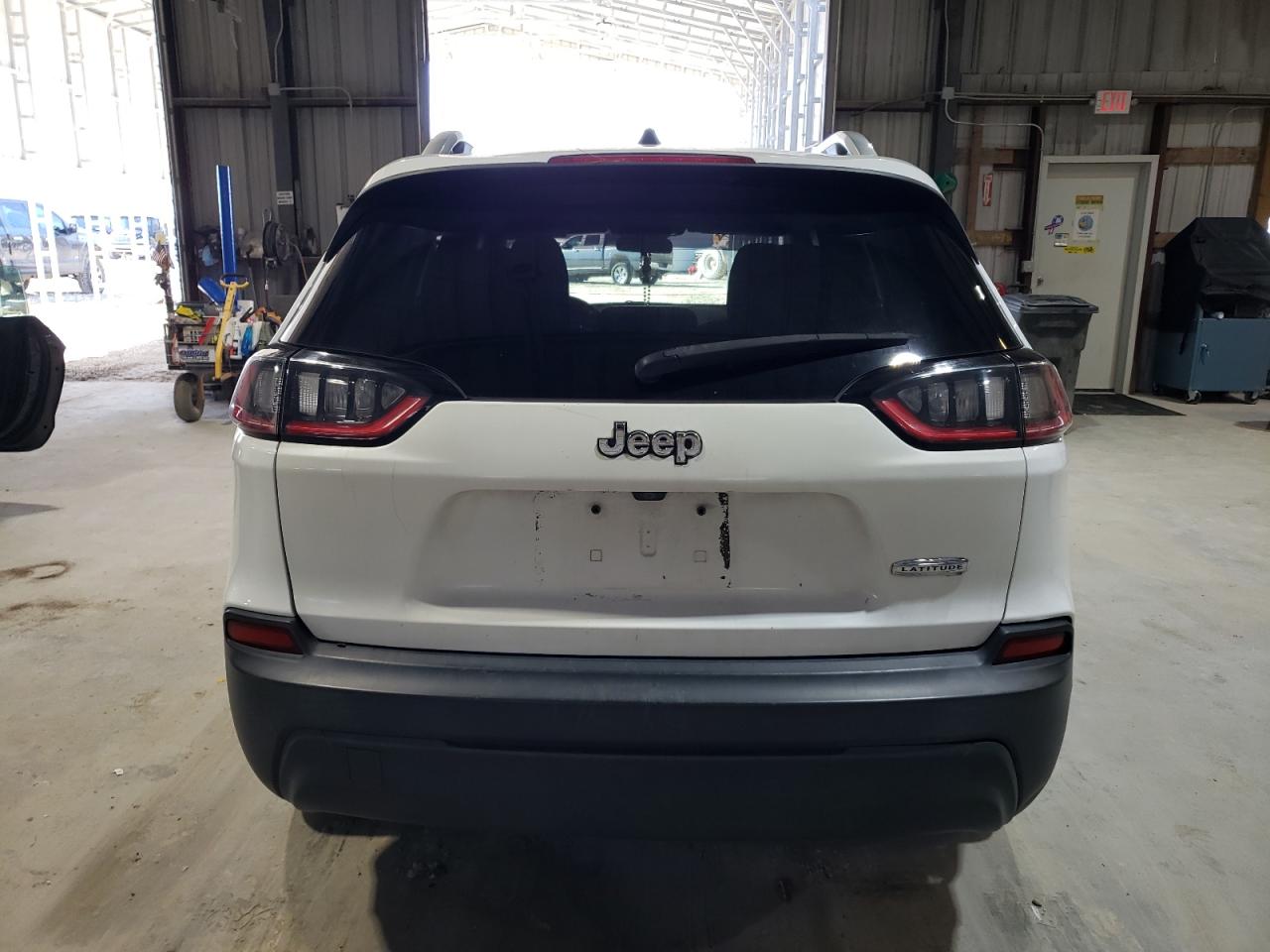 2019 Jeep Grand Cherokee VIN 1C4PJLCB6KD144075 Copart auction photo, minor dent/scratches damage thumbnail 6