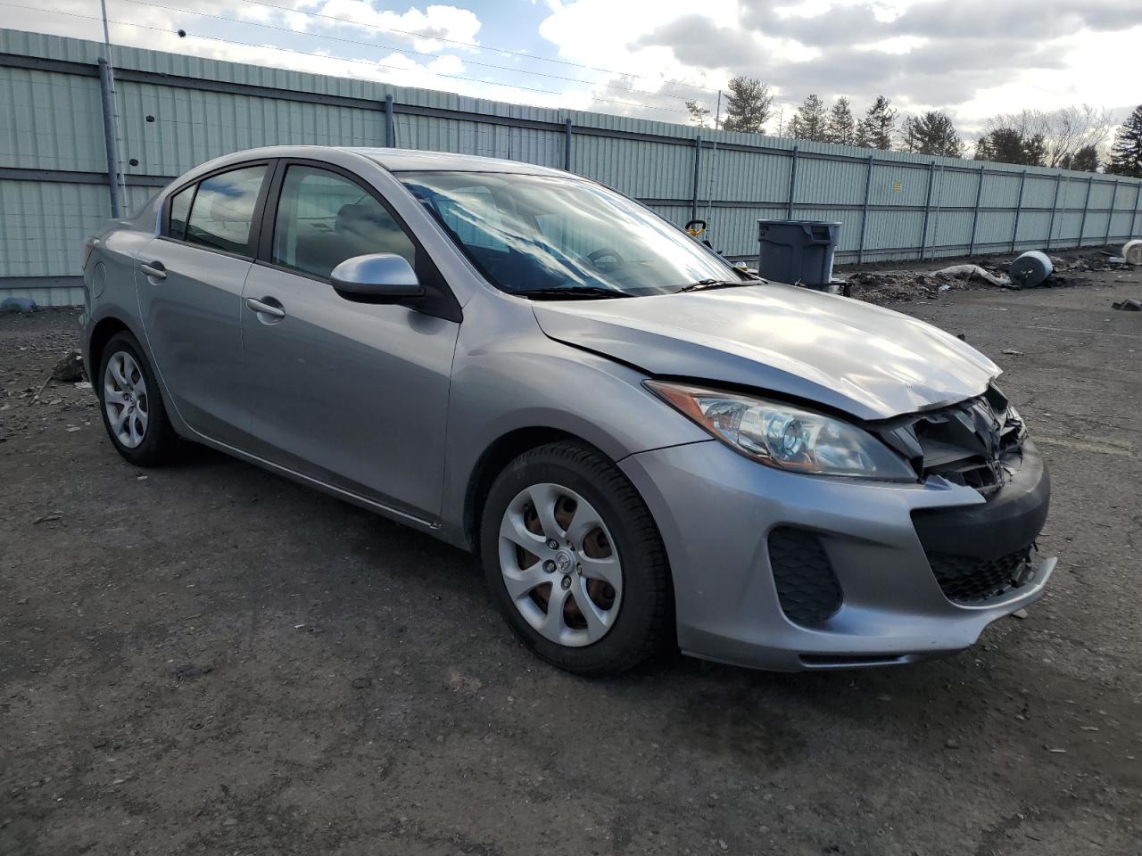 2013 Mazda 3 VIN JM1BL1UP8D1826950 Copart auction photo, front end damage thumbnail 4