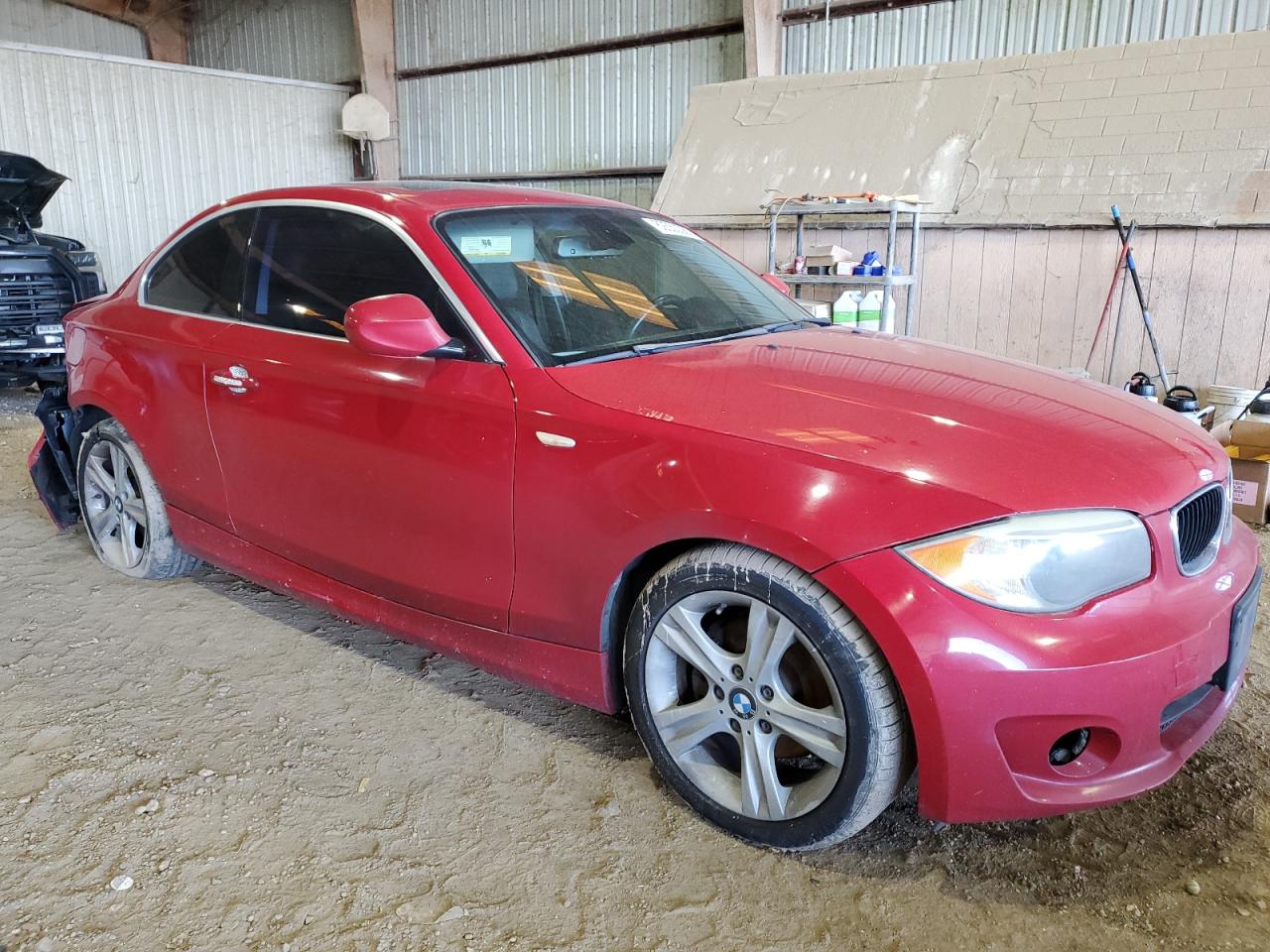 2012 BMW 1er VIN WBAUP7C51CVP23292 Copart auction photo, rear end / minor dent/scratches damage thumbnail 4