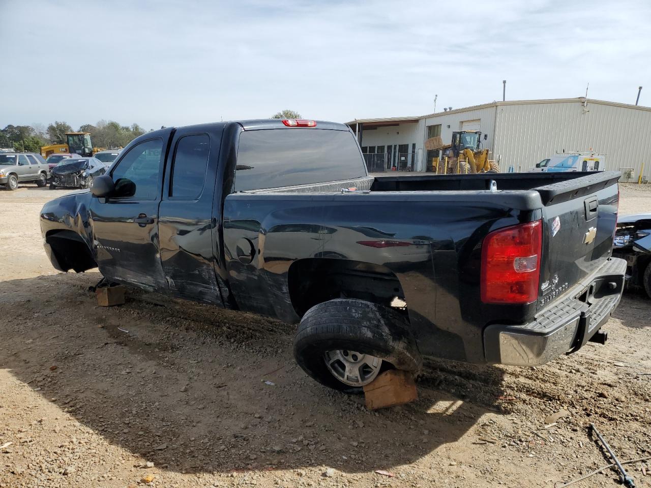 2011 Chevrolet Silverado VIN 1GCRCSE05BZ272044 Copart auction photo, all over damage thumbnail 2