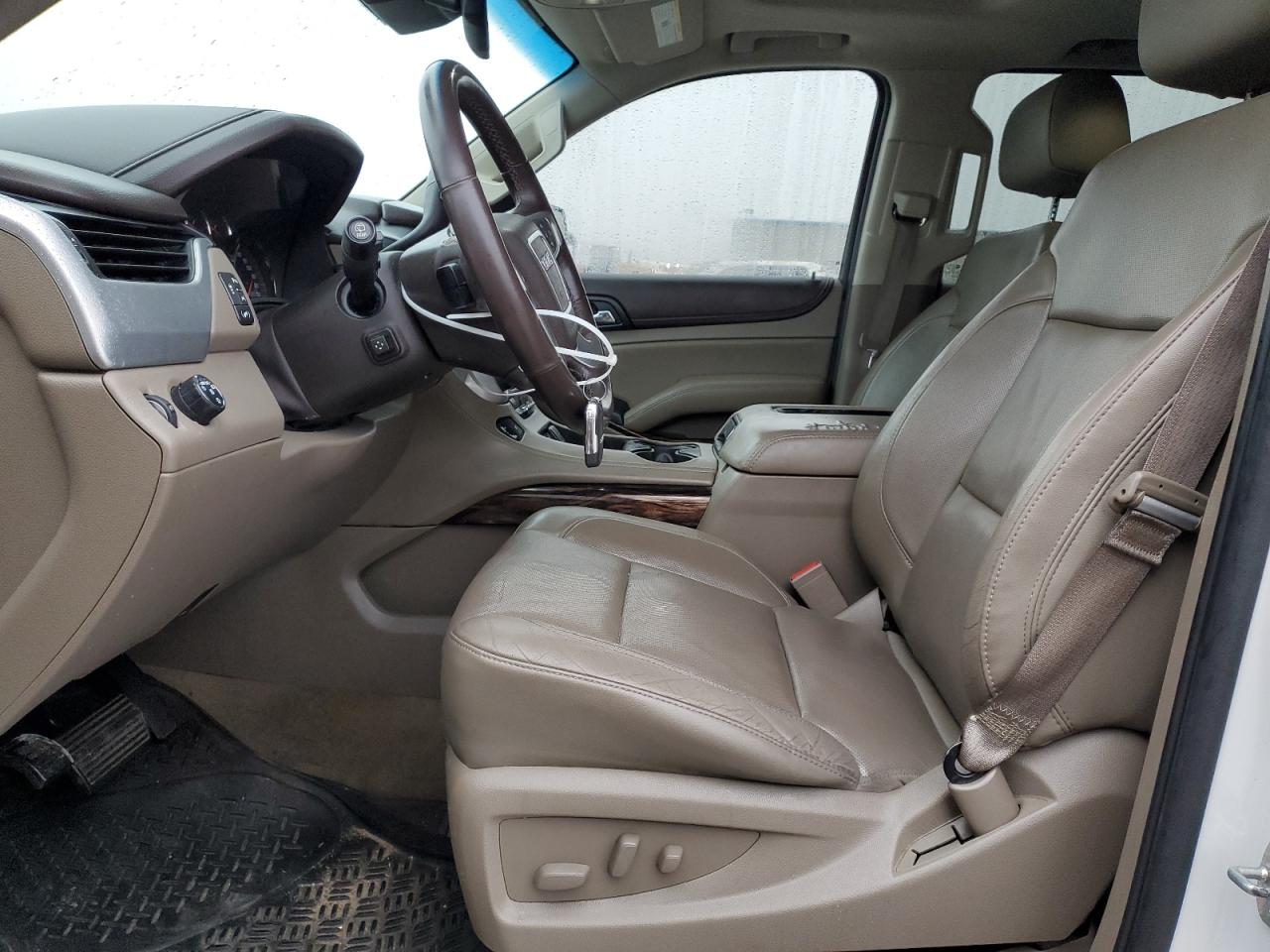 2016 GMC Yukon VIN 1GKS1GKC5GR208519 Copart auction photo, minor dent/scratches damage thumbnail 7