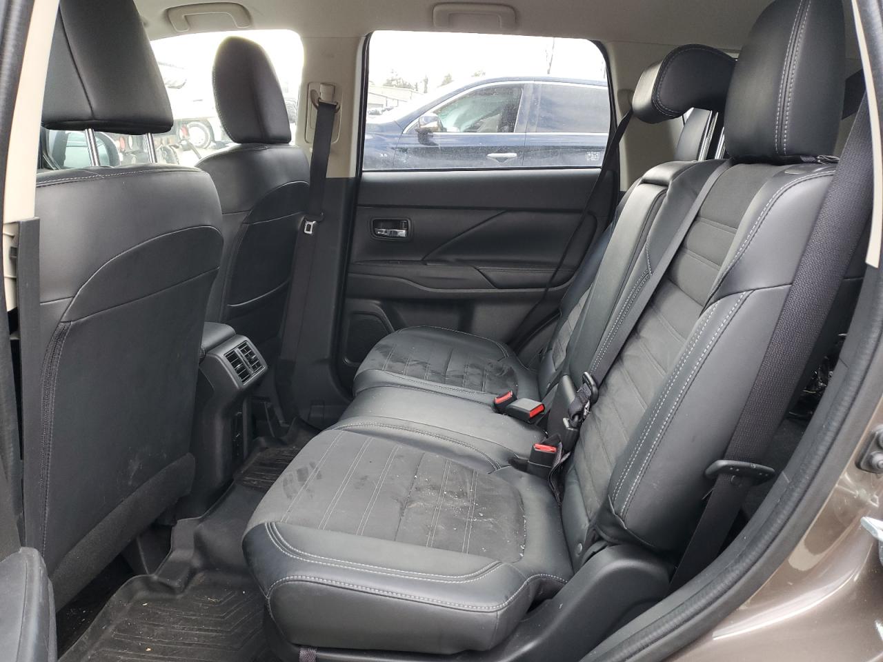 2020 Mitsubishi Outlander VIN JA4AZ3A3XLZ004409 Copart auction photo, side / front end damage thumbnail 11