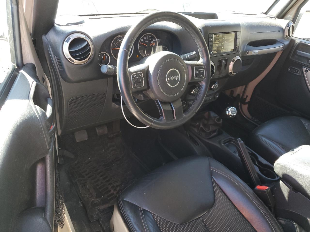 2016 Jeep Wrangler VIN 1C4AJWBG3GL217999 Copart auction photo, front end / minor dent/scratches damage thumbnail 8