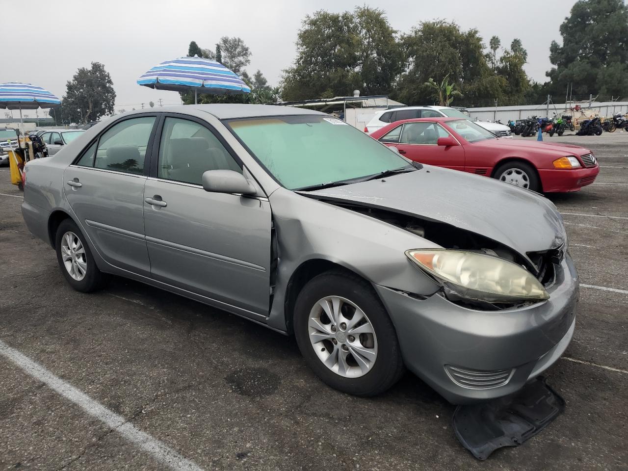 2005 Toyota Camry VIN 4T1BF30K55U596857 Copart auction photo, front end damage thumbnail 4