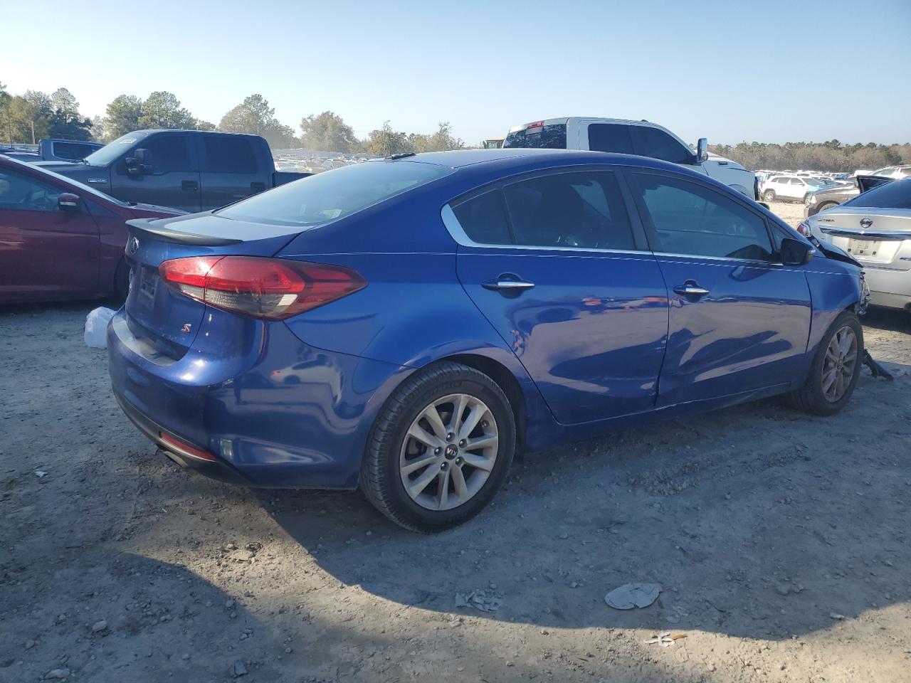 2017 KIA Forte VIN 3KPFL4A74HE011297 Copart auction photo, front end damage thumbnail 3