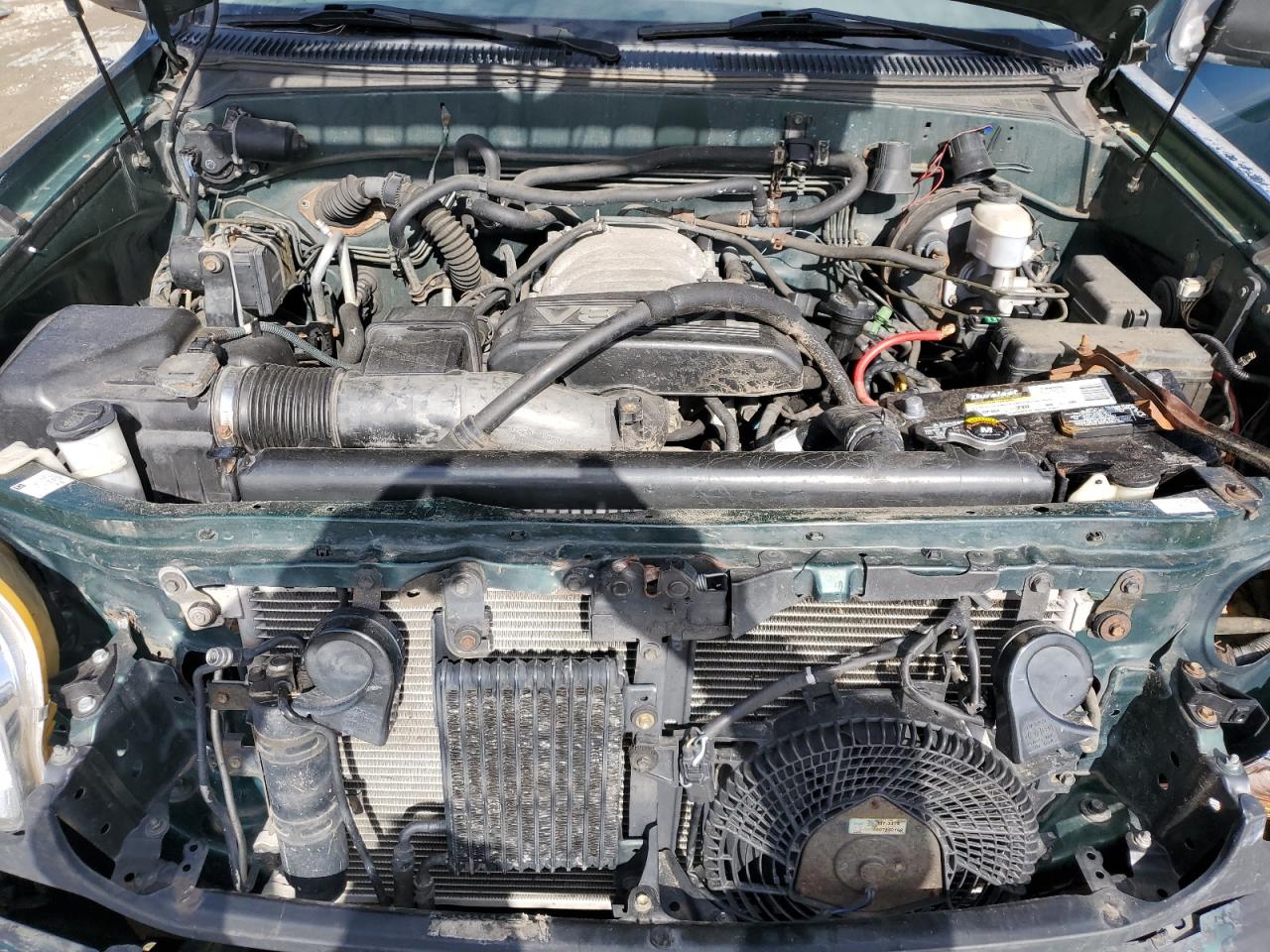 2004 Toyota Sequoia VIN 5TDBT48A74S224597 Copart auction photo, undercarriage / front end damage thumbnail 14