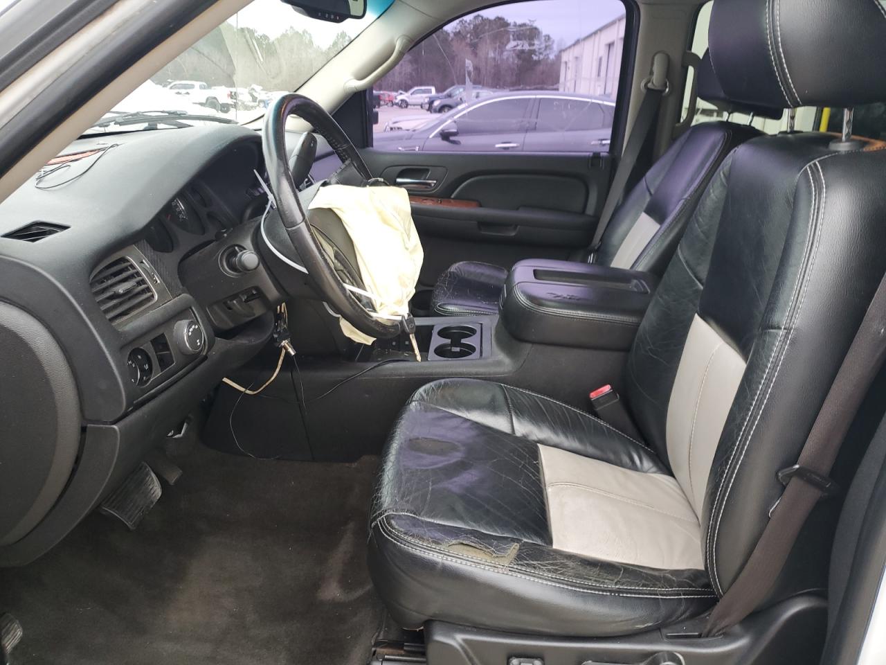2007 Chevrolet Avalanche VIN 3GNEK123X7G108832 Copart auction photo, front end damage thumbnail 7