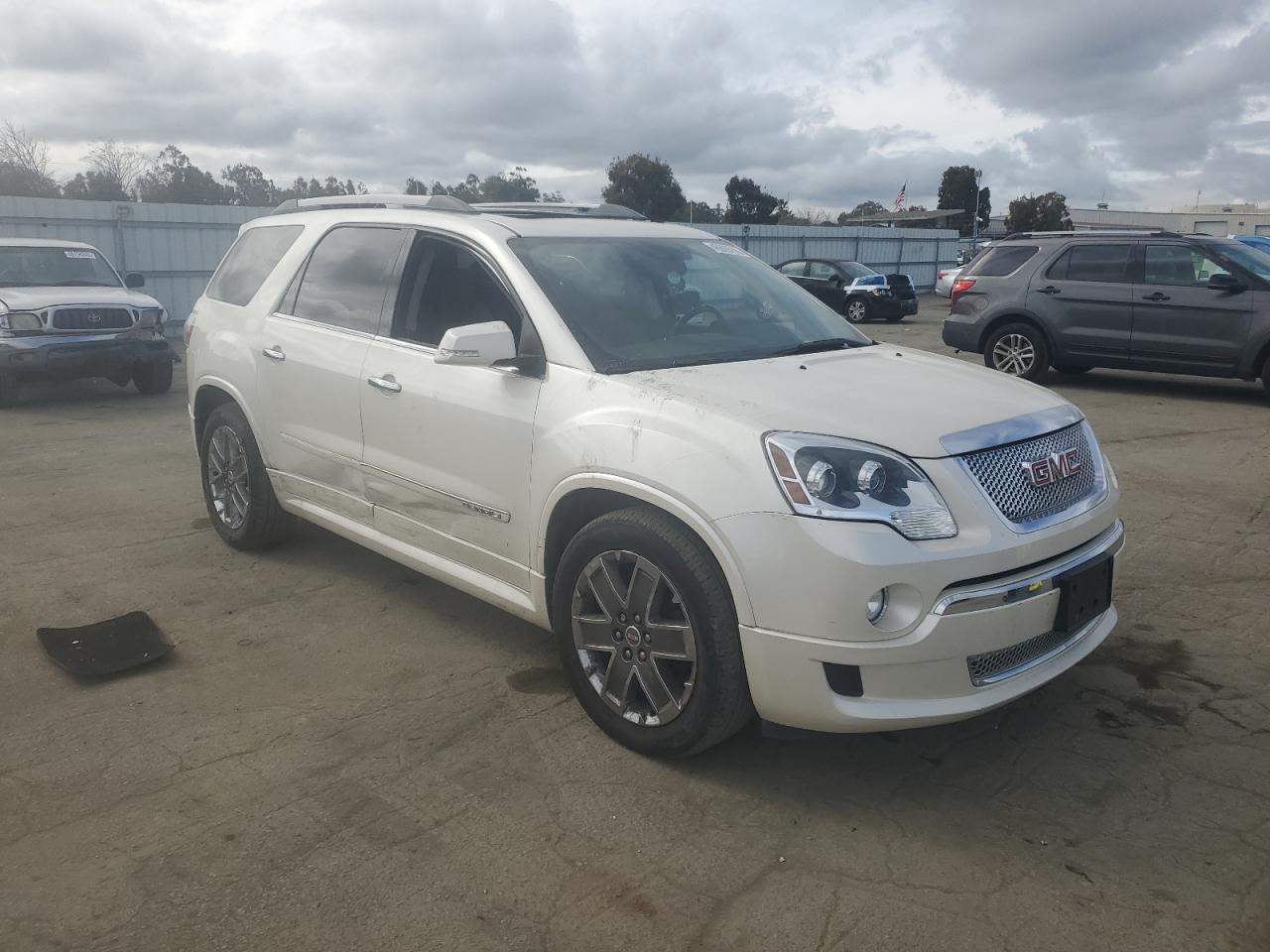 2011 GMC Acadia VIN 1GKKVTED1BJ270802 Copart auction photo, front end damage thumbnail 4