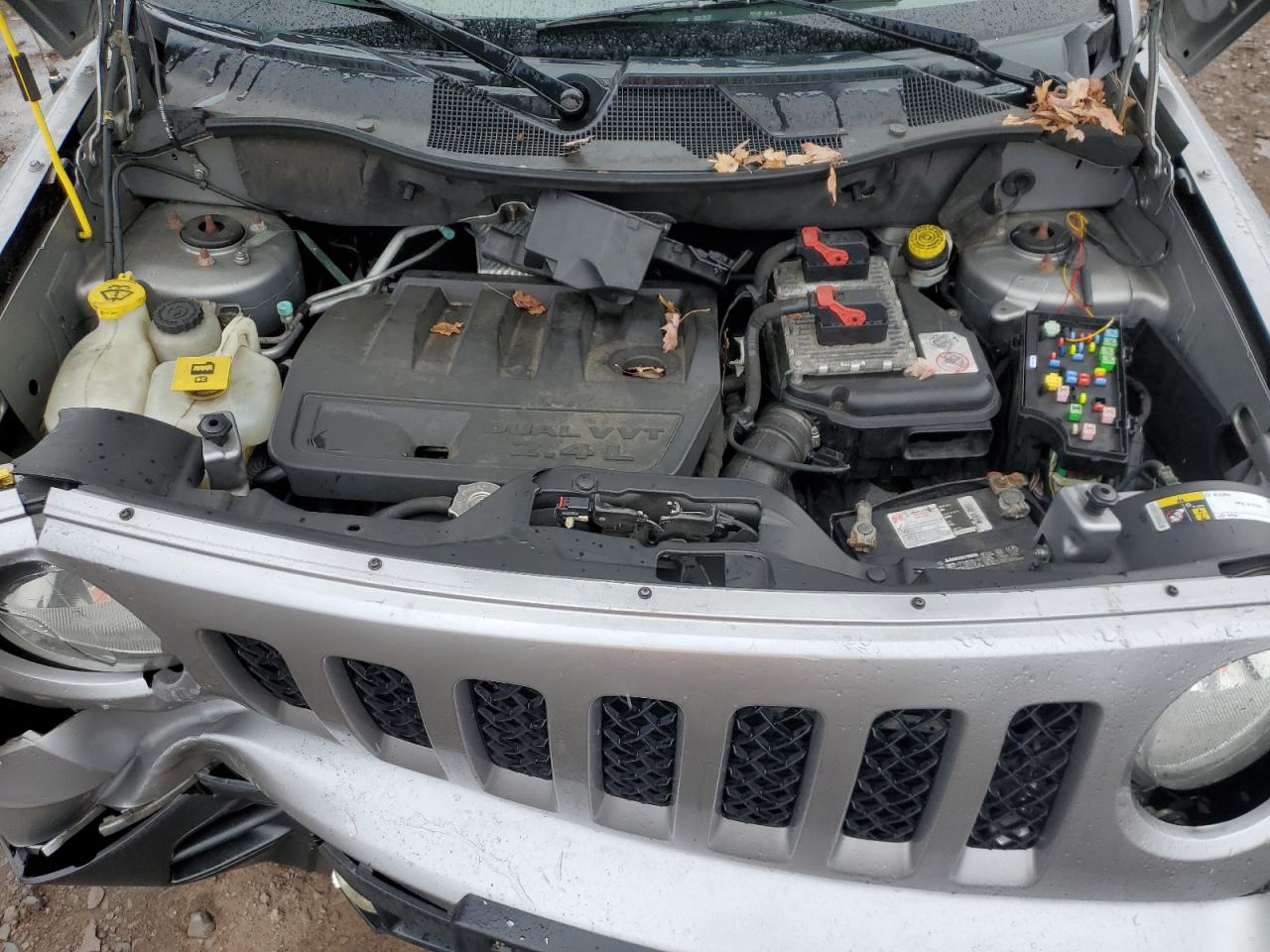 2015 Jeep Liberty (Patriot) VIN 1C4NJRFB2FD245075 Copart auction photo, front end / side damage thumbnail 13