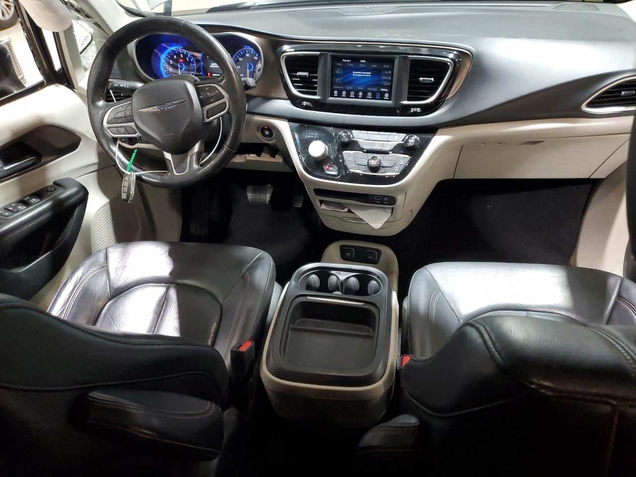 2019 Chrysler Pacifica VIN 2C4RC1BG9KR704804 Copart auction photo, side / front end damage thumbnail 8