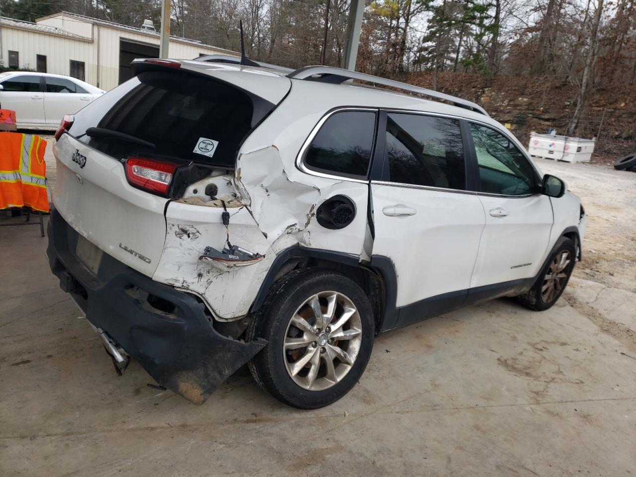 2016 Jeep Grand Cherokee VIN 1C4PJLDS3GW126482 Copart auction photo, rear end / front end damage thumbnail 3