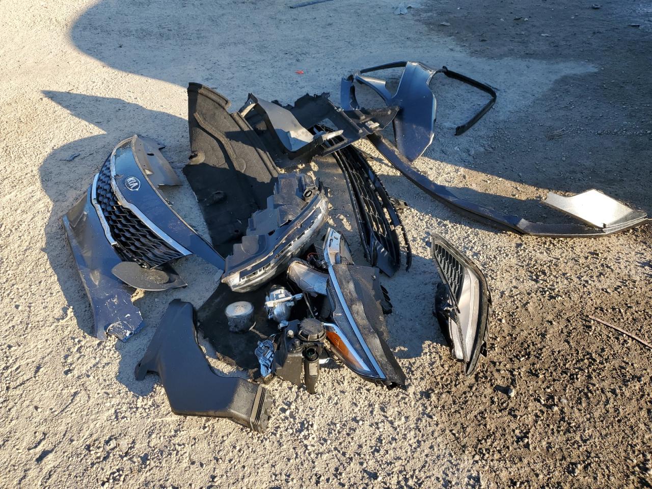 2020 KIA Optima VIN 5XXGT4L37LG406332 Copart auction photo, front end damage thumbnail 12