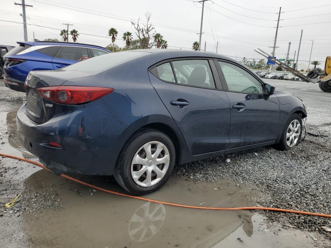 2017 Mazda 3 VIN 3MZBN1U79HM144059 Copart auction photo, front end / side damage thumbnail 3