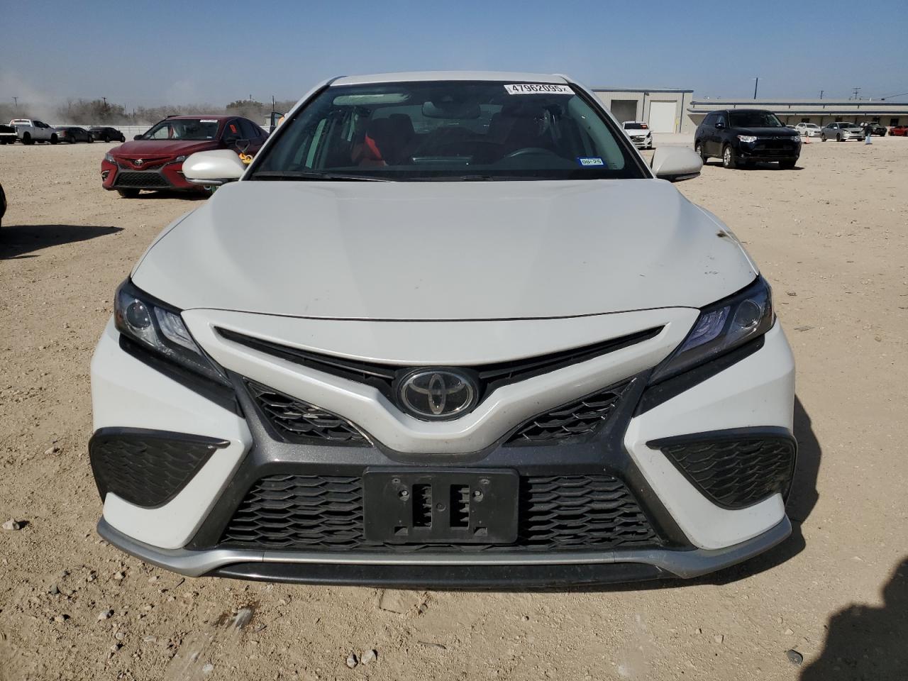 2021 Toyota Camry VIN 4T1K61AK5MU496310 Copart auction photo, side / minor dent/scratches damage thumbnail 5