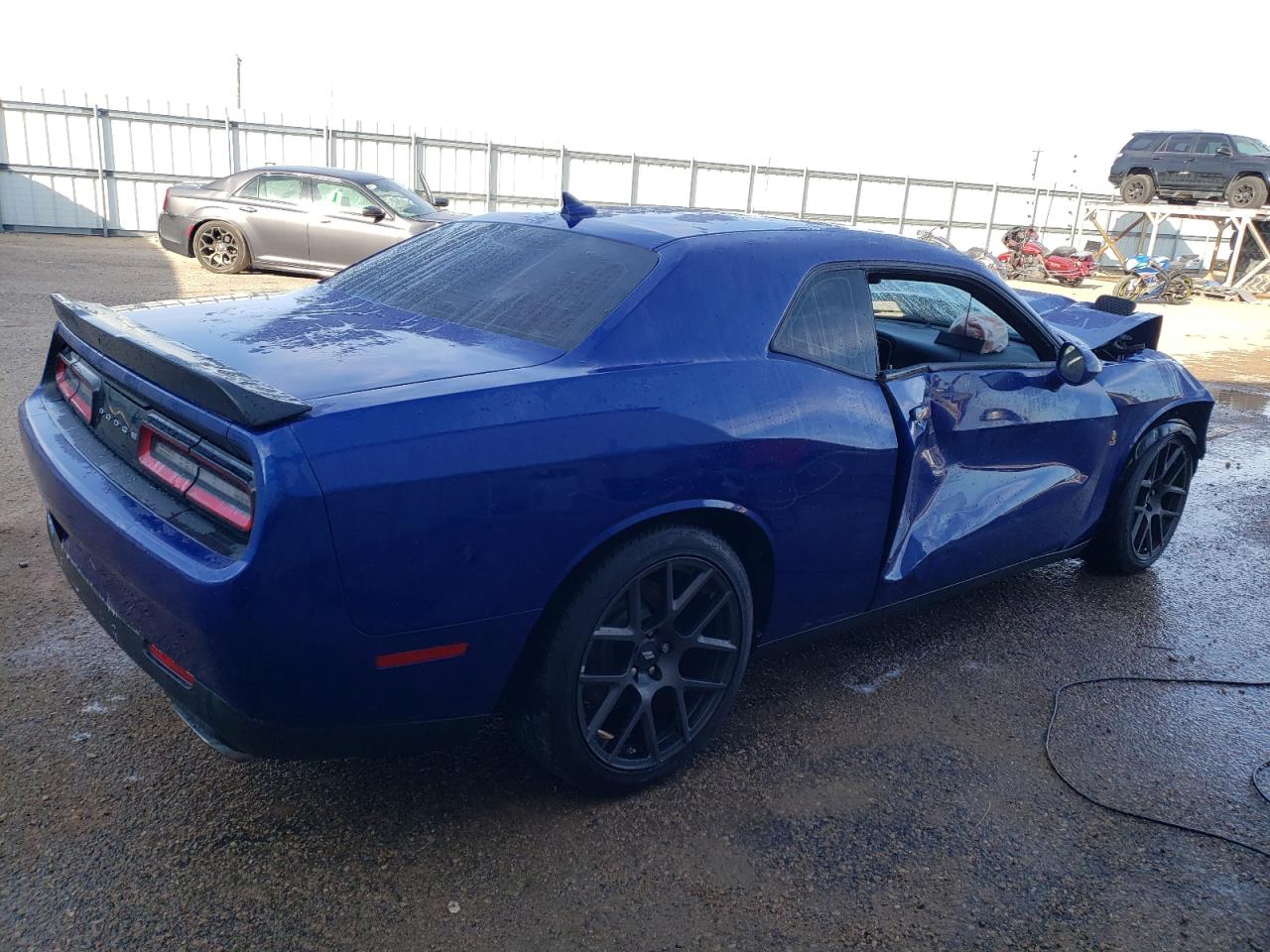 2019 Dodge Challenger VIN 2C3CDZFJ4KH525815 Copart auction photo, front end / side damage thumbnail 3