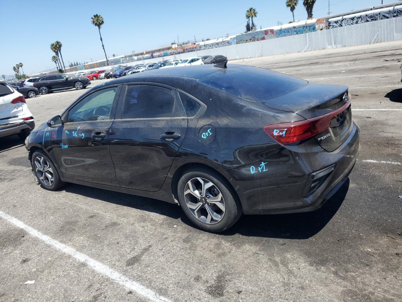 2021 KIA Forte VIN 3KPF24AD3ME366545 Copart auction photo, front end / minor dent/scratches damage thumbnail 2