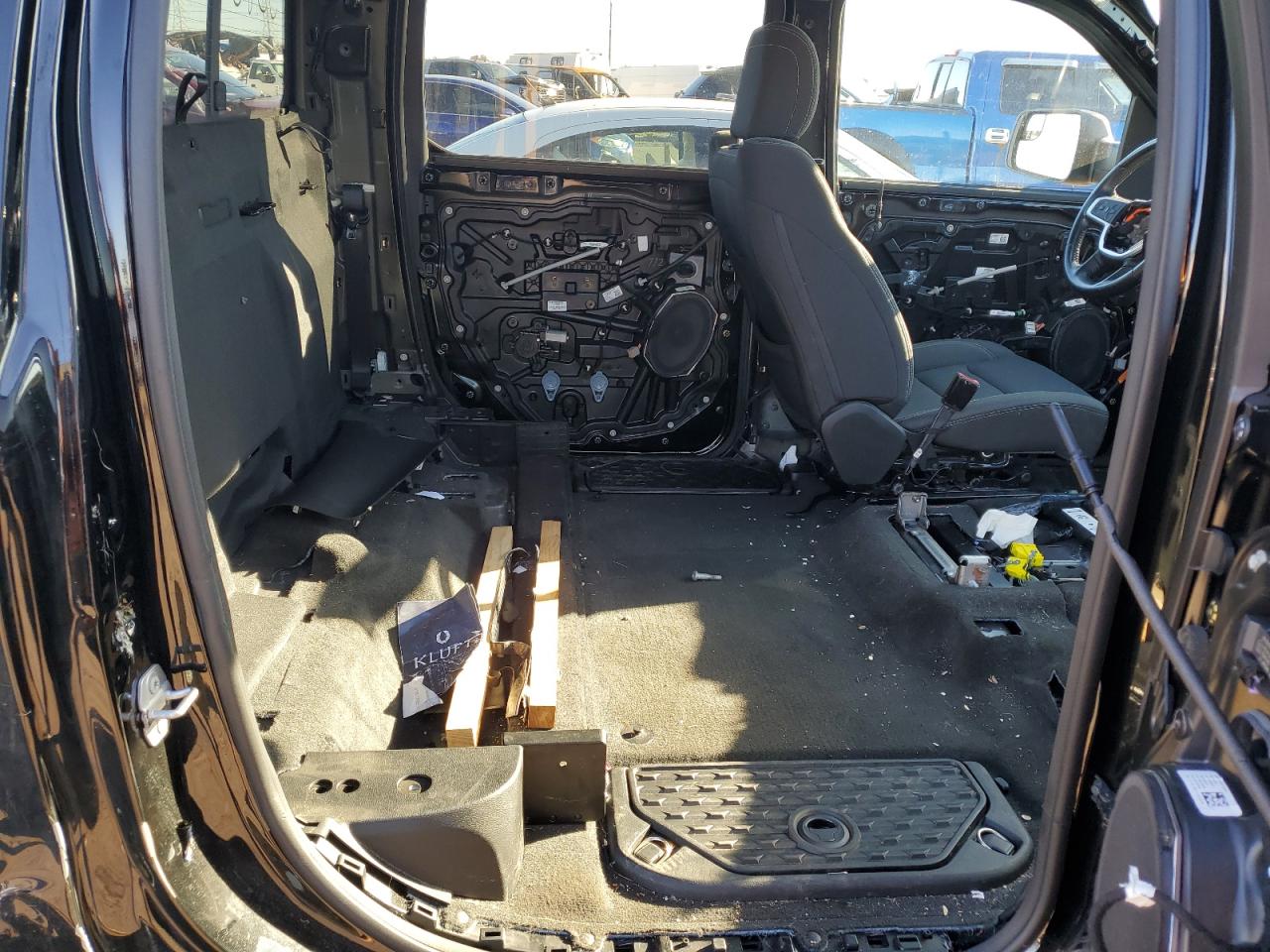 2022 RAM 1500 VIN 1C6RRFMGXNN195386 Copart auction photo, stripped / side damage thumbnail 10