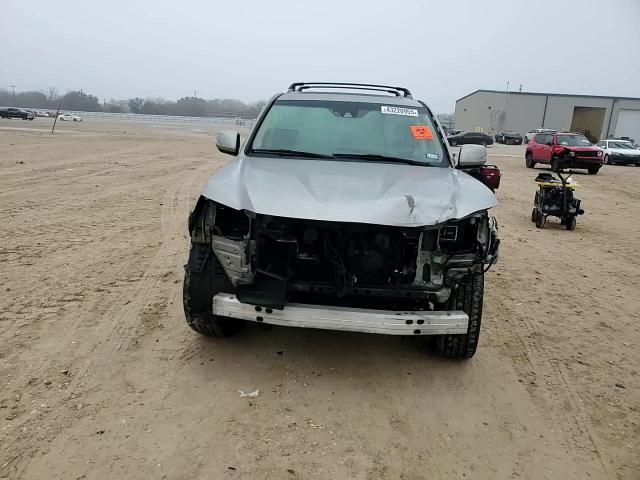 2016 Lexus LX VIN JTJHY7AX9G4195631 Copart auction photo, front end / side damage thumbnail 12