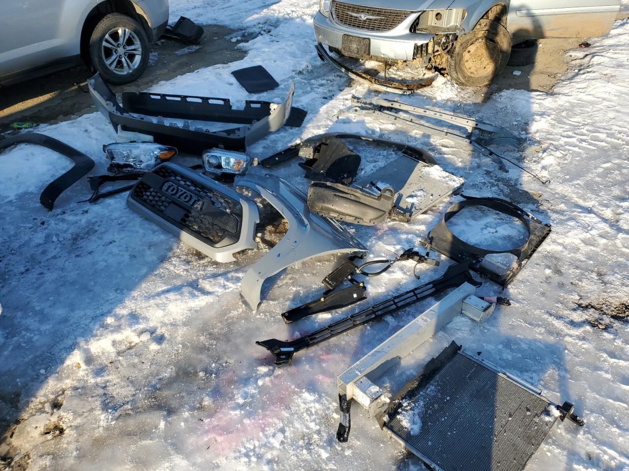 2019 Toyota Tacoma VIN 3TMCZ5ANXKM242546 Copart auction photo, front end damage thumbnail 12