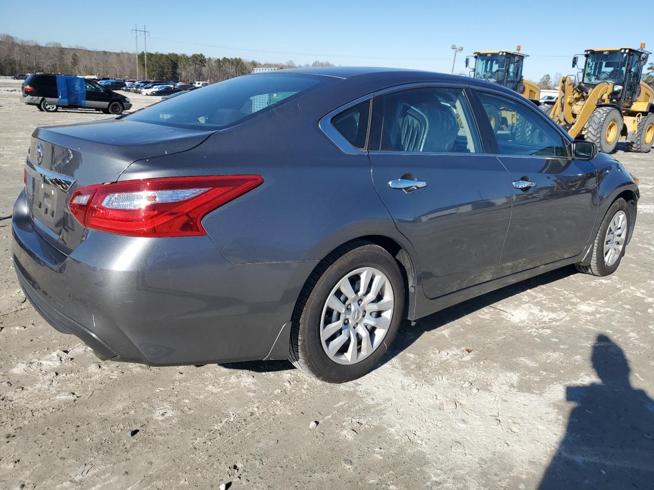 2017 Nissan Altima VIN 1N4AL3AP5HN330049 Copart auction photo, front end damage thumbnail 3