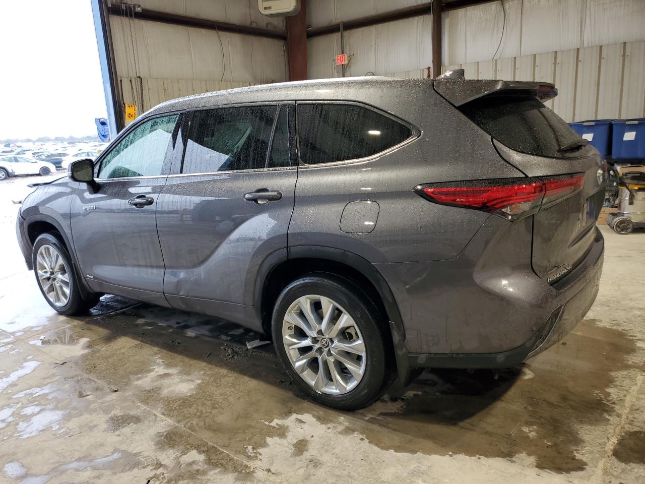 2021 Toyota Highlander VIN 5TDDBRCH7MS533614 Copart auction photo, front end damage thumbnail 2