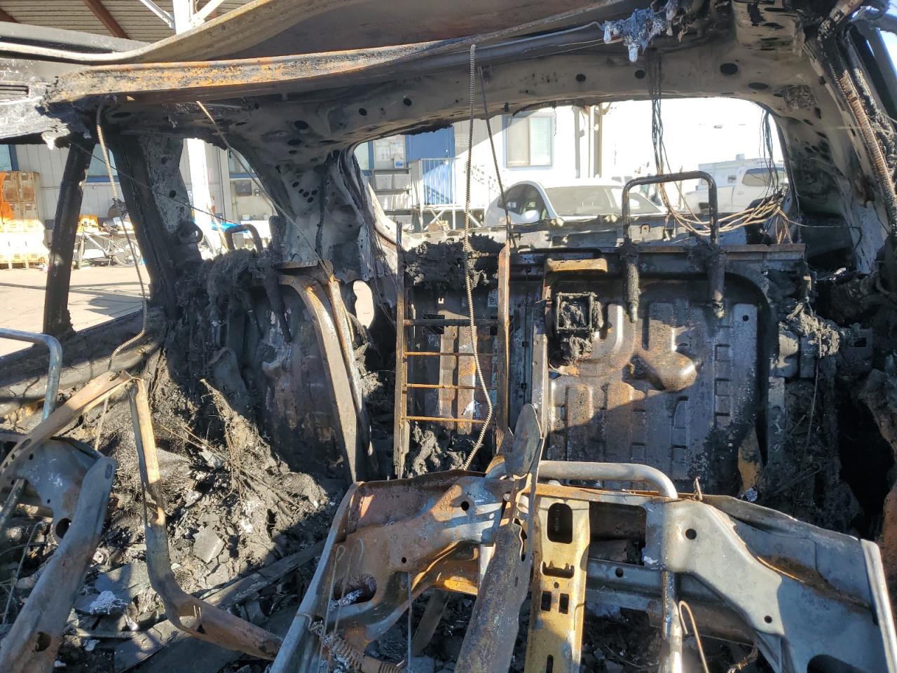 2010 BMW X5 VIN 5UXFE4C53AL379214 Copart auction photo, burn damage thumbnail 10