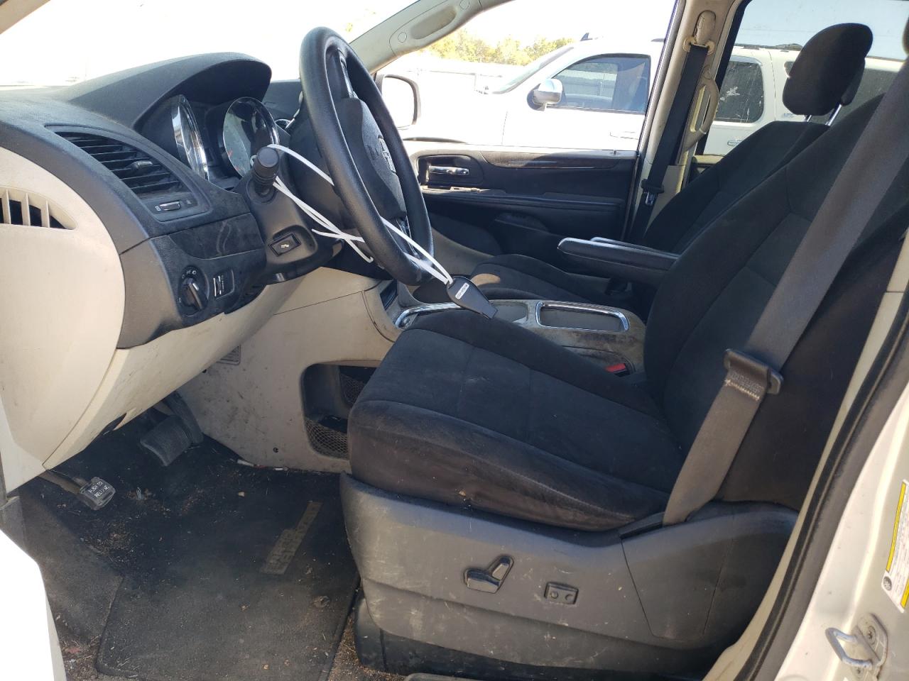2012 Dodge Caravan VIN 2C4RDGCG8CR178911 Copart auction photo, vandalism / rear end damage thumbnail 7