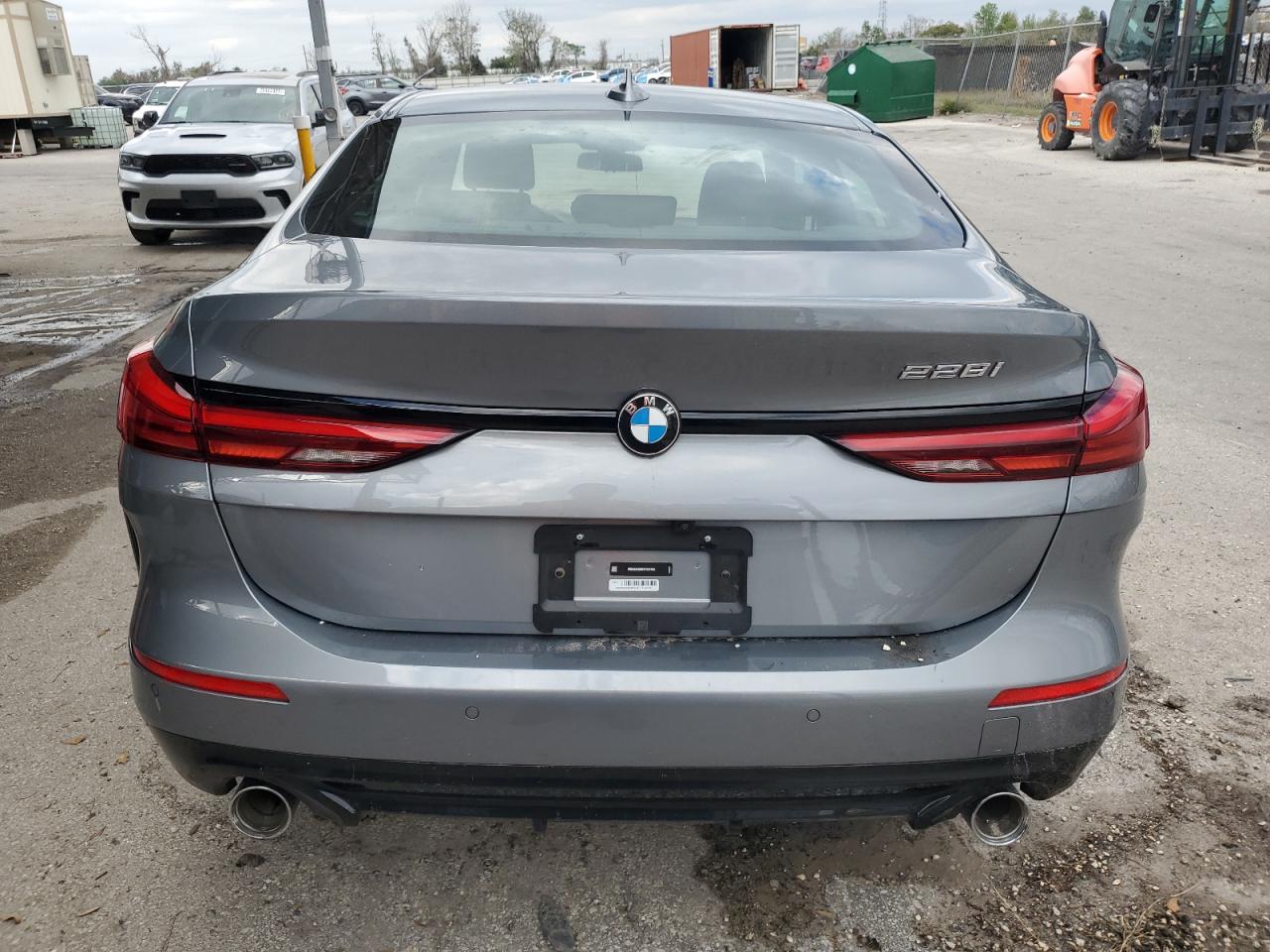 2024 BMW 2er VIN WBA53AK08R7R53766 Copart auction photo, water/flood / undercarriage damage thumbnail 6