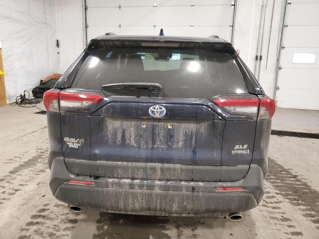 2019 Toyota RAV 4 VIN JTMRWRFV4KJ008905 Copart auction photo, biohazard/chemical / mechanical damage thumbnail 6