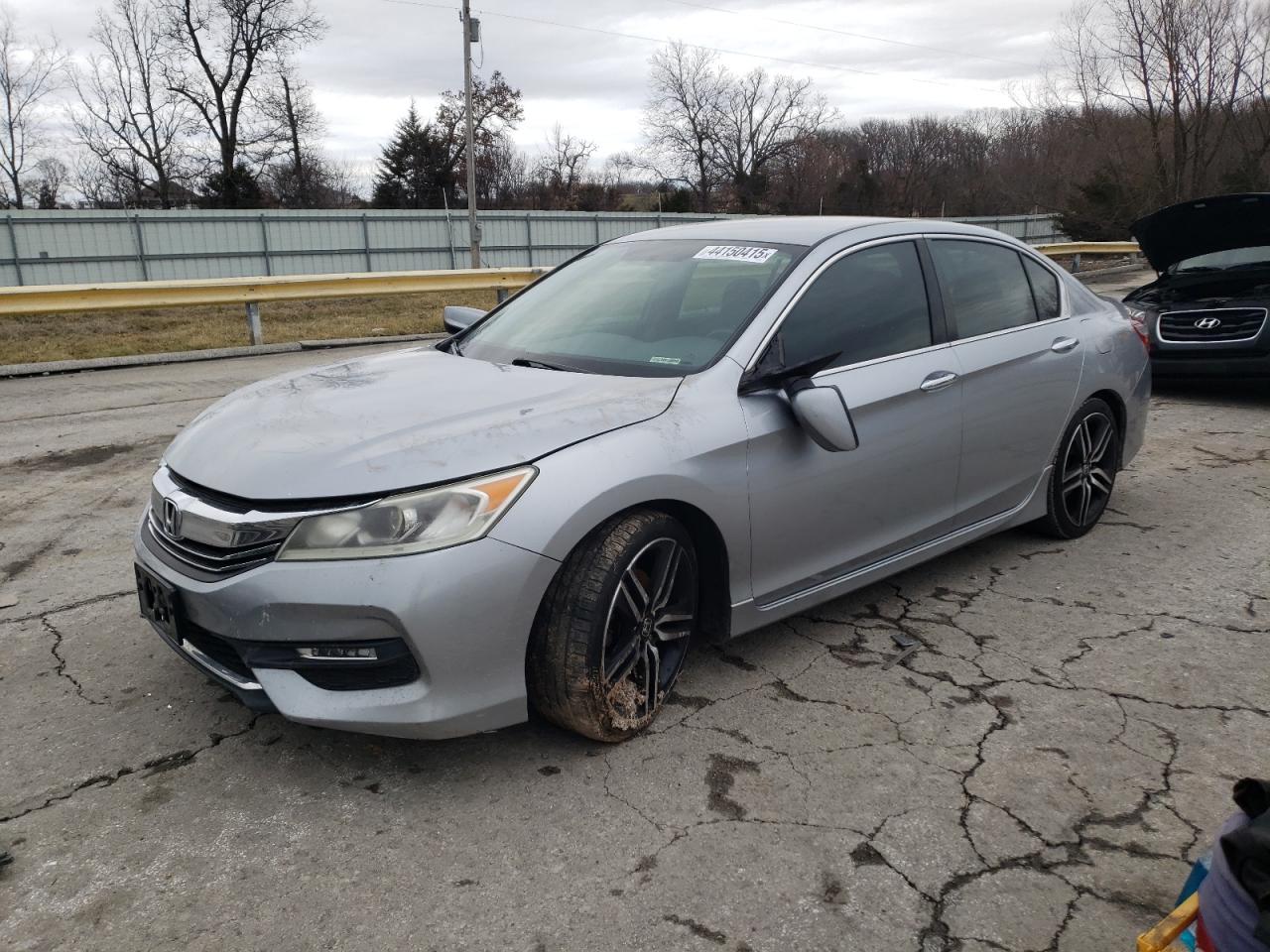 2016 Honda Accord VIN 1HGCR2F57GA042401