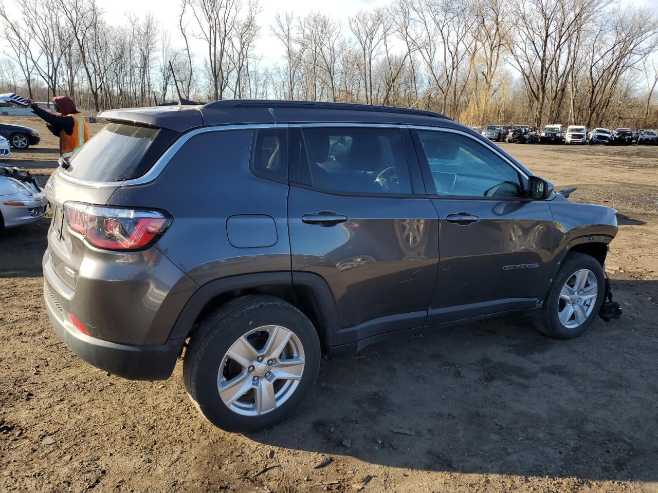 2022 Jeep Compass VIN 3C4NJDBB7NT116475 Copart auction photo, front end / side damage thumbnail 3