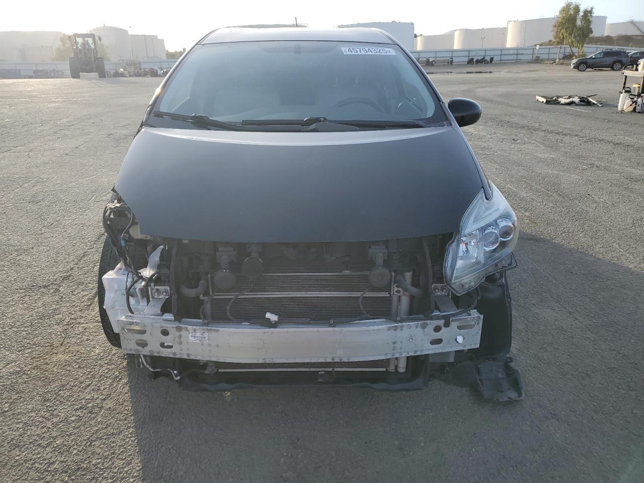 2014 Toyota Prius VIN JTDKN3DU2E1745309 Copart auction photo, front end damage thumbnail 5