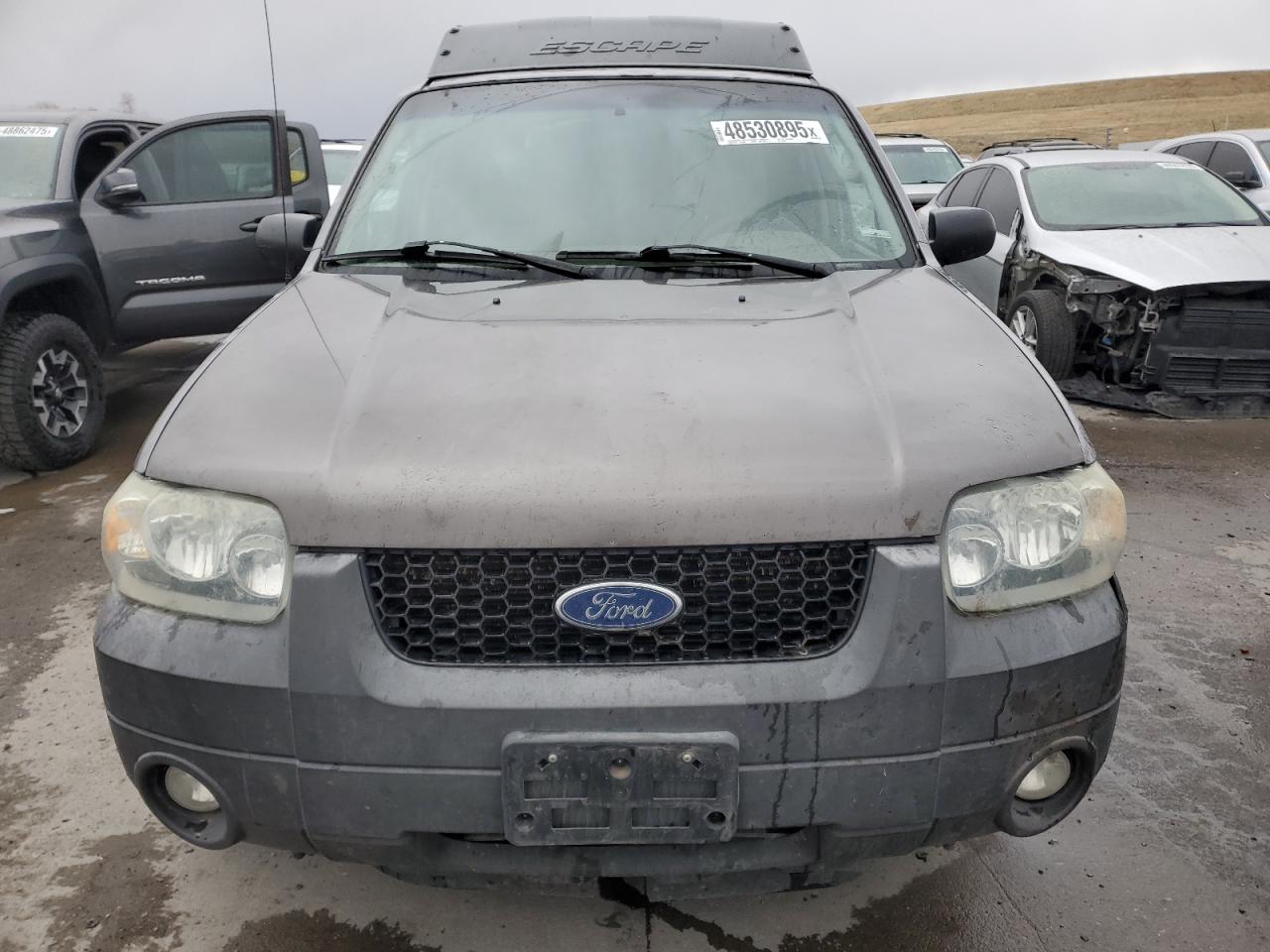 2007 Ford Escape VIN 1FMCU93167KA93496 Copart auction photo, front end / hail damage thumbnail 5